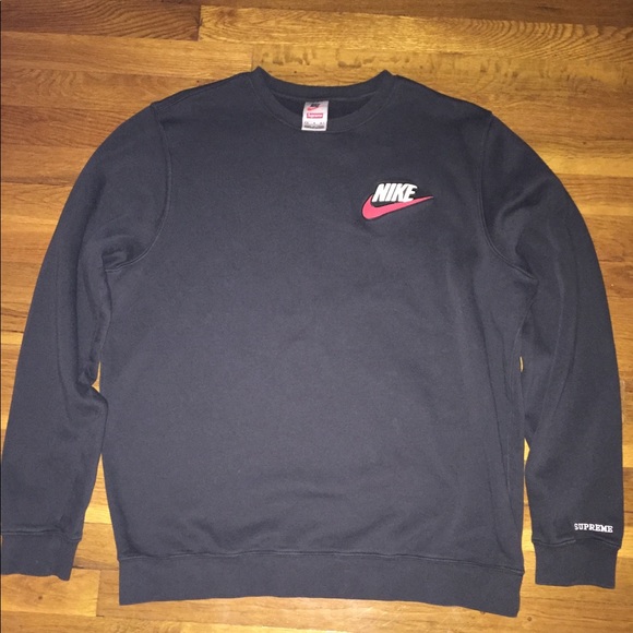 nike supreme crewneck